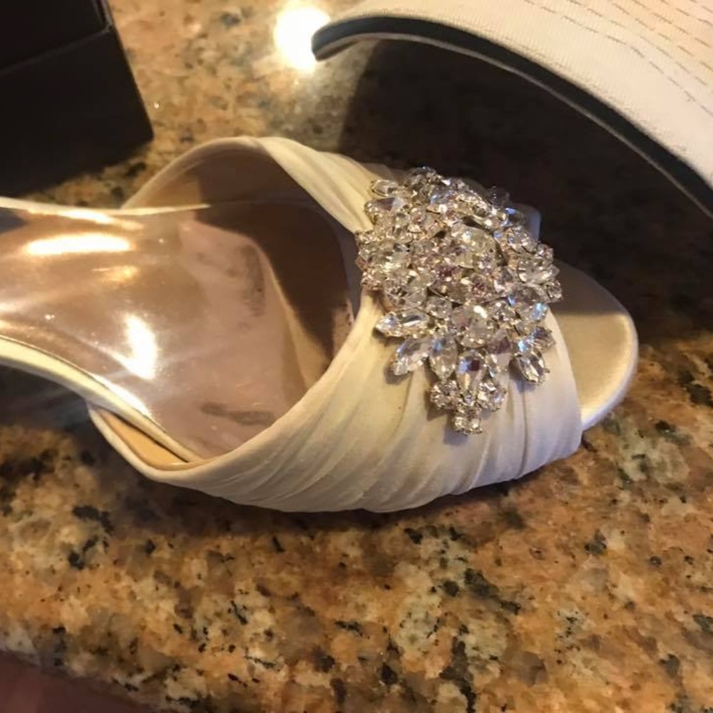 Badgley Mischka wedding shoes